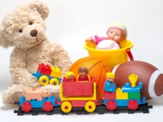 pack de juguetes para niños, oso, pelota,tren, balde